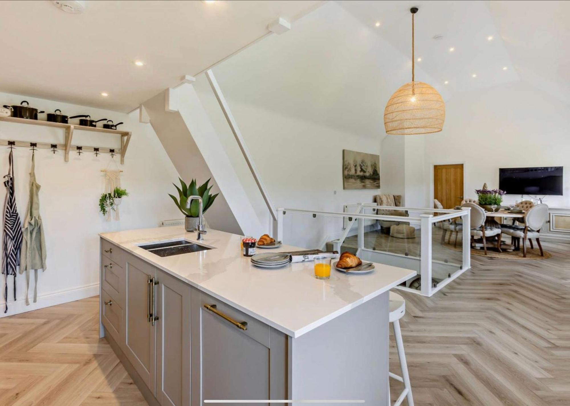 Holiday home Luxury Riverside Escape In North Devon! Stunning Views Weare Giffard