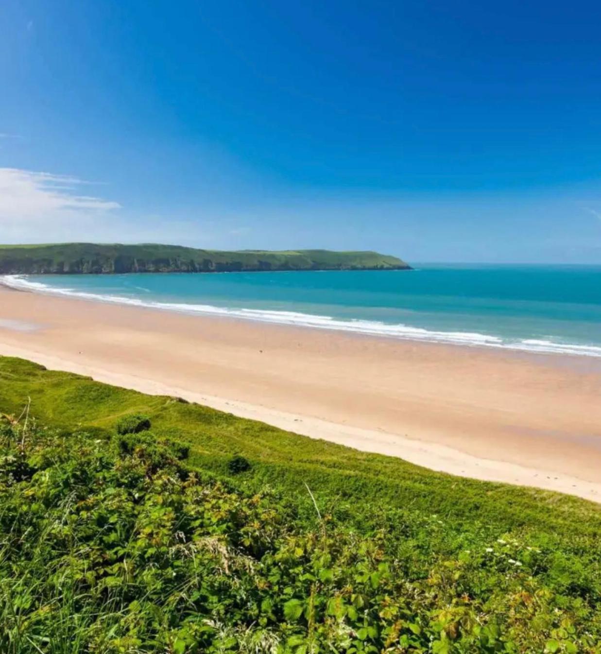 Holiday home Luxury Riverside Escape In North Devon! Stunning Views Weare Giffard