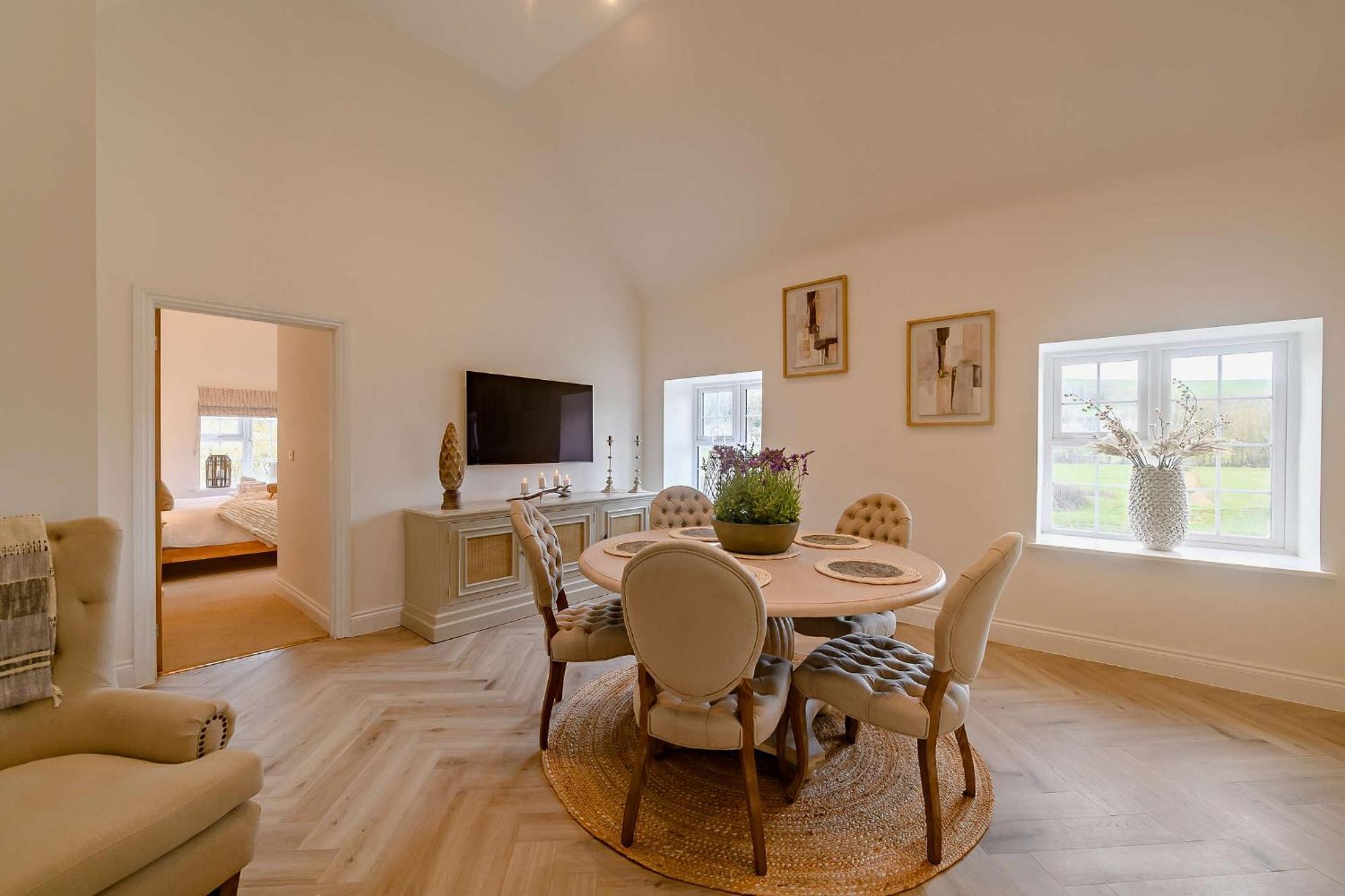 Luxury Riverside Escape In North Devon! Stunning Views * Weare Giffard