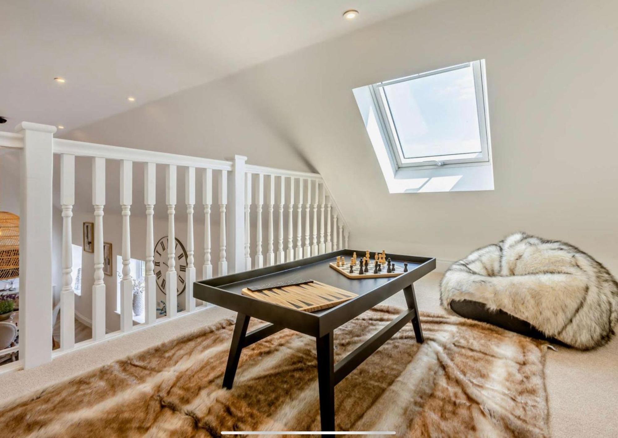 Luxury Riverside Escape In North Devon! Stunning Views * Weare Giffard